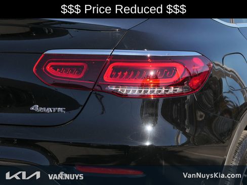 Used 2022 Mercedes-Benz GLC 300 4MATIC Coupe image 4