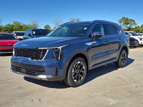 New 2026 Kia Sorento S image 4