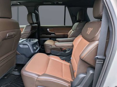 Used 2025 Ford Expedition Max King Ranch AWD/4WD image 16
