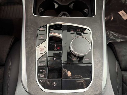 New 2026 BMW X5 xDrive40i w/ Climate Comfort Package image 17