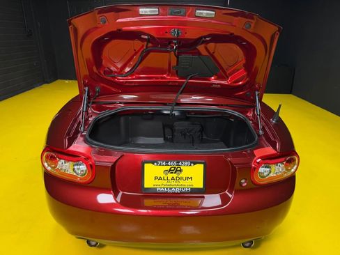 Used 2011 MAZDA MX-5 Miata Grand Touring w/ Premium Pkg image 13