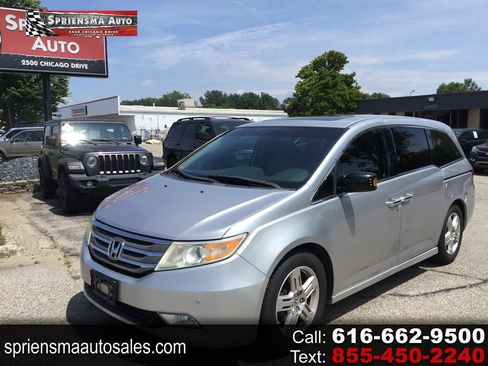Used 2012 Honda Odyssey Touring image 1