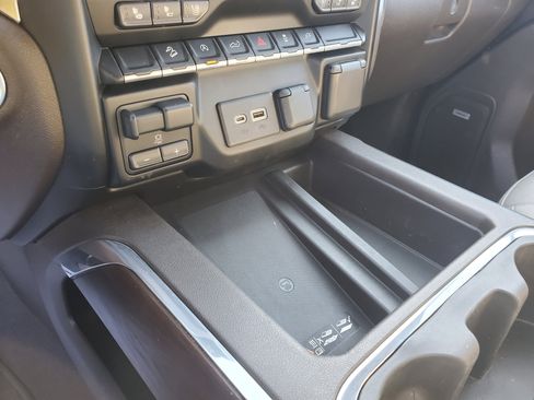 Used 2021 GMC Sierra 1500 SLT w/ SLT Convenience Package image 34