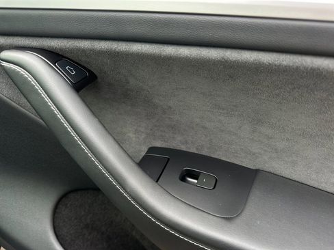 Used 2023 Tesla Model Y Long Range image 19