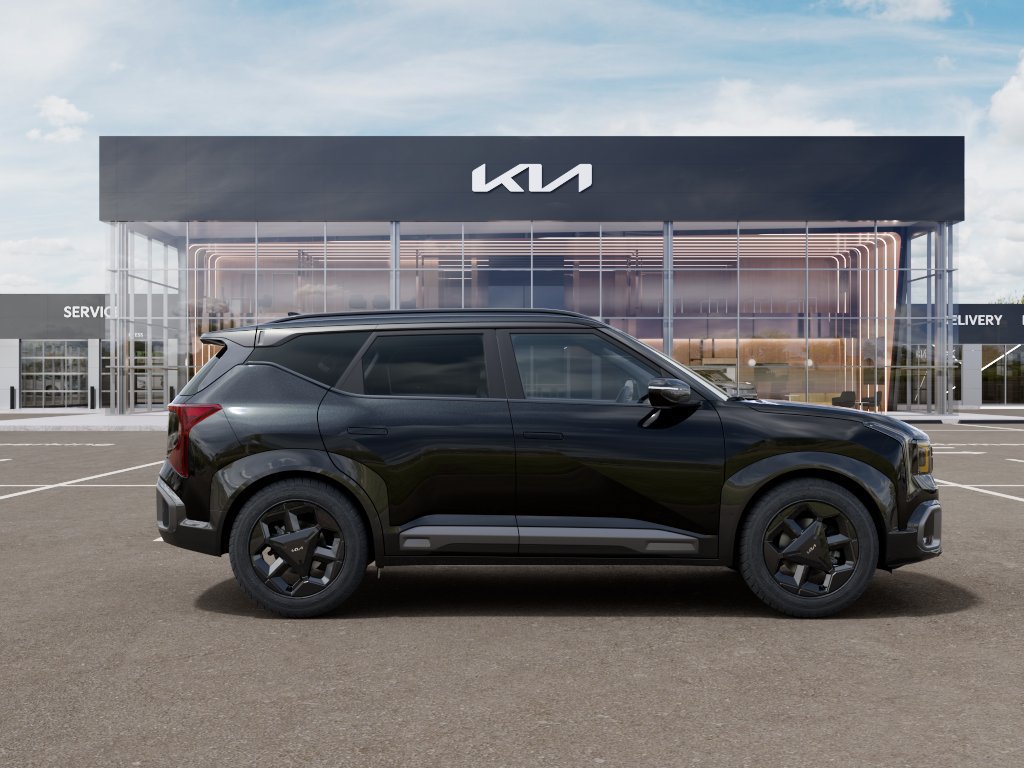 New 2027 Kia Seltos X-Line S w/ X-Line S Premium Package AWD/4WD image 7