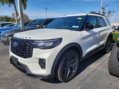 Used 2025 Ford Explorer ST-Line w/ Premium Package