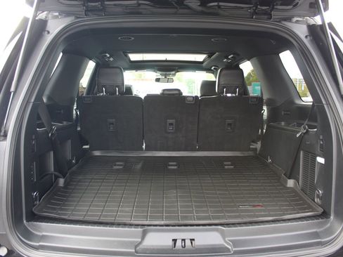 Used 2020 Ford Expedition XLT image 21