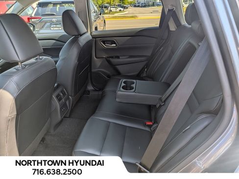 Used 2026 Nissan Rogue SL AWD/4WD image 13