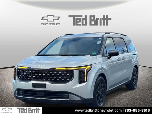 Used 2025 Kia Carnival SX Prestige image 1