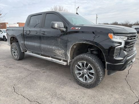 Used 2024 Chevrolet Silverado 1500 RST w/ Convenience Package II image 2