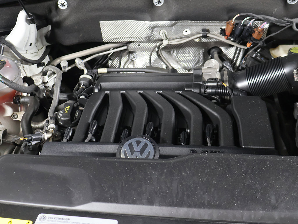 Used 2023 Volkswagen Atlas SE w/ Black Wheel Package FWD image 17