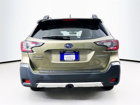Used 2023 Subaru Outback Limited image 15