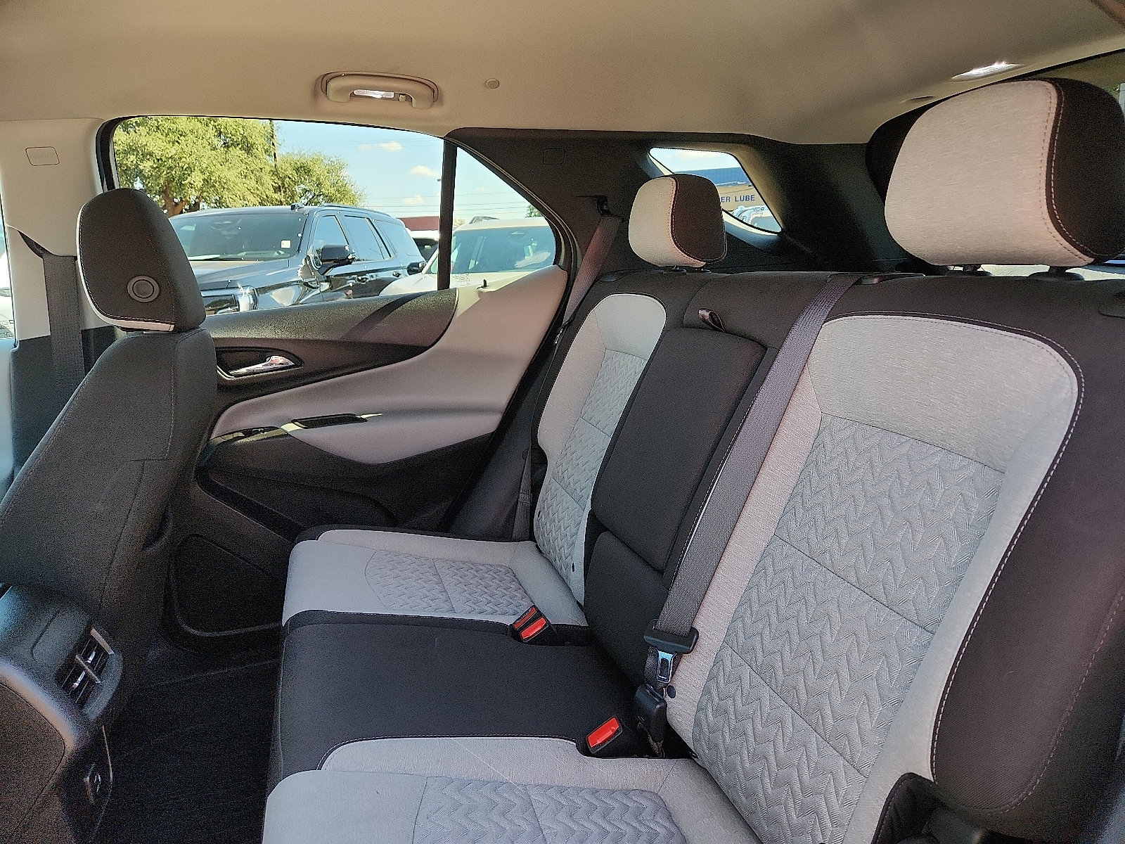 Used 2024 Chevrolet Equinox LS w/ LS Convenience Package FWD image 11