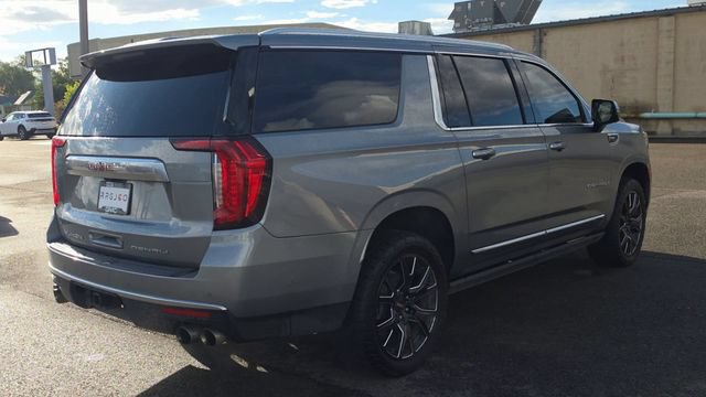 Used 2023 GMC Yukon XL Denali w/ Denali Reserve Package AWD/4WD image 9
