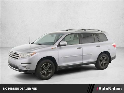 Used 2011 Toyota Highlander 4WD w/ Tow Pkg image 1