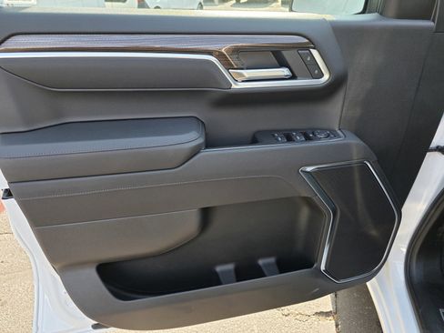 New 2025 Chevrolet Silverado 1500 LT image 18