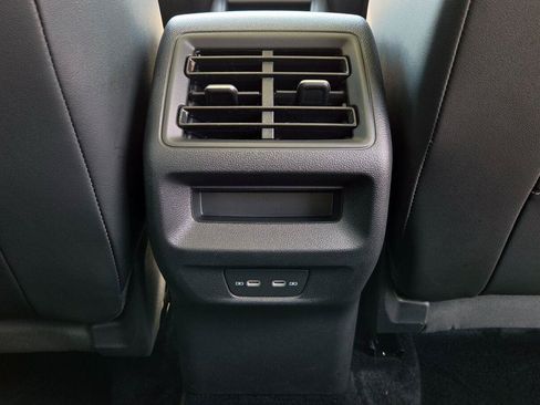 Certified 2026 Volkswagen Tiguan SE AWD/4WD image 53