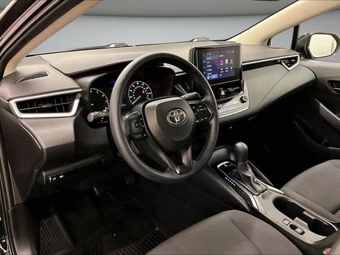 Used 2023 Toyota Corolla LE FWD image 17