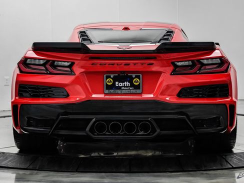 Used 2023 Chevrolet Corvette Z06 w/ Stealth Interior Trim Package RWD image 17