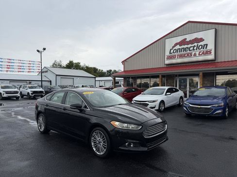 Used 2014 Ford Fusion SE w/ Equipment Group 202A FWD image 1