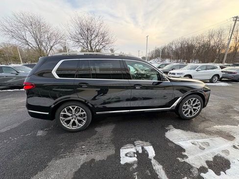 New 2026 BMW X7 xDrive40i w/ Premium Package image 5