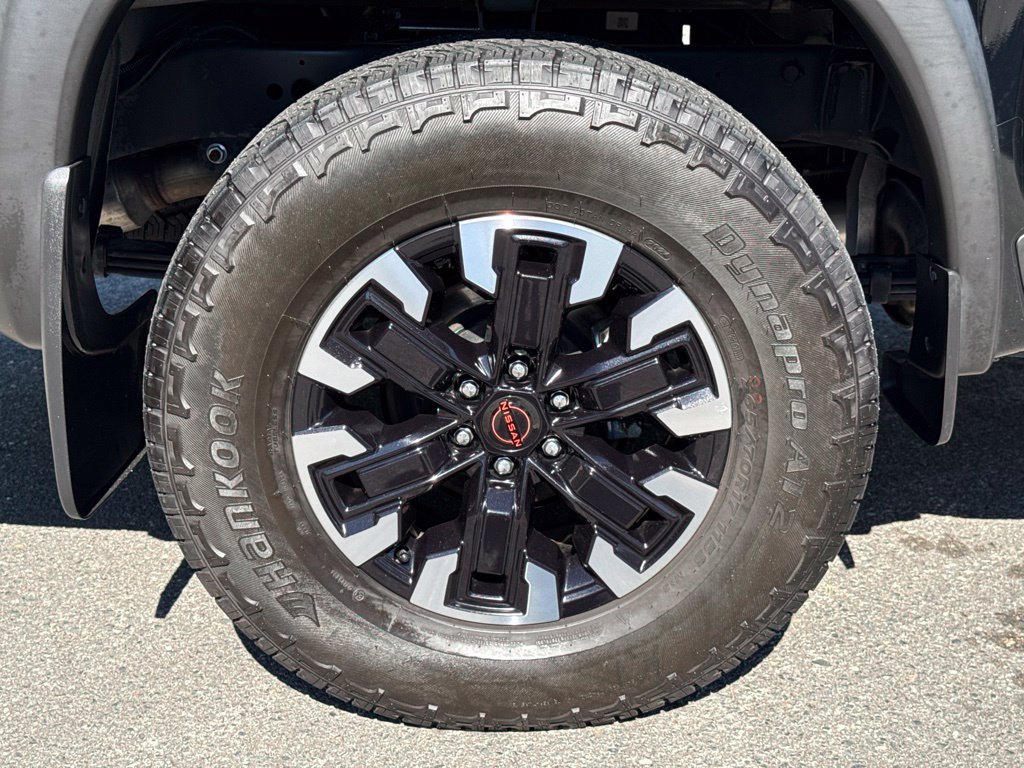 Used 2024 Nissan Frontier PRO-4X w/ Technology Package AWD/4WD image 11
