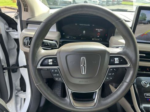 Certified 2023 Lincoln Nautilus FWD w/ Premium Package image 31