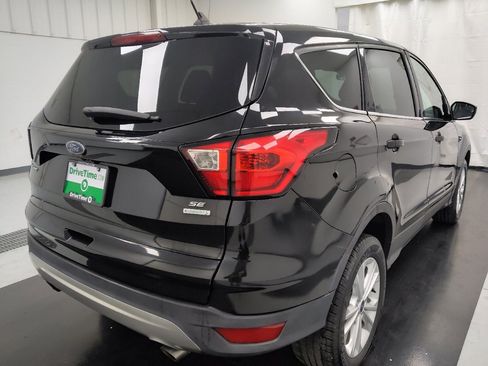Used 2019 Ford Escape SE FWD image 9