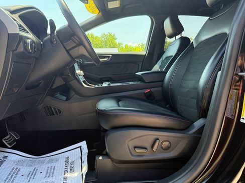 Used 2024 Ford Edge ST-Line AWD/4WD image 17