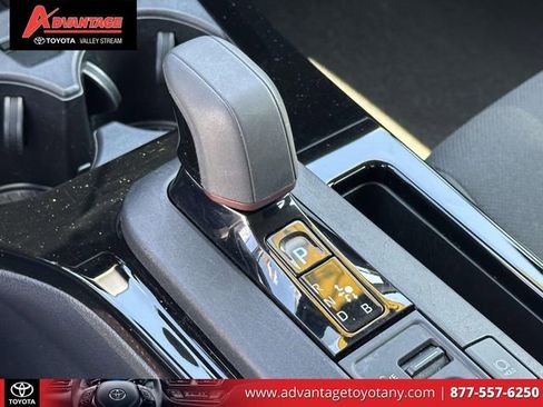 Used 2024 Toyota Prius Prime FWD image 33