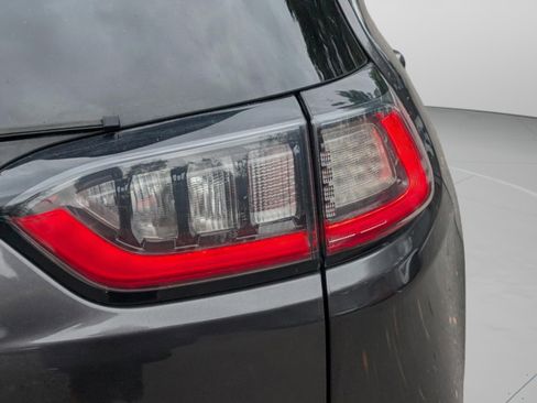 Used 2019 Jeep Cherokee Limited w/ Trailer Tow Group image 35