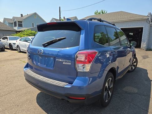 Used 2017 Subaru Forester 2.5i Limited AWD/4WD image 5