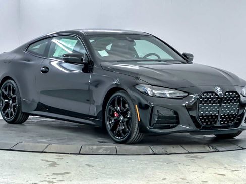 Used 2025 BMW 430i Coupe w/ M Sport Package image 9