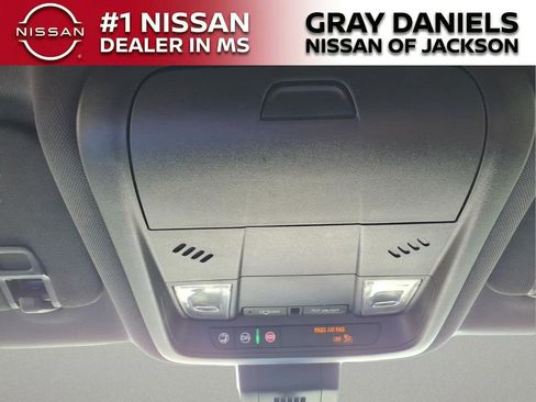 Used 2022 Chevrolet Equinox RS w/ LPO, Floor Liner Package AWD/4WD image 21