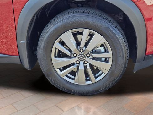Used 2024 Nissan Pathfinder SV w/ Black Appearance Package FWD image 6