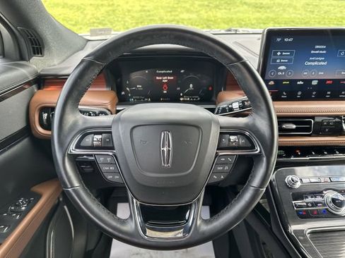 Used 2022 Lincoln Nautilus Reserve w/ Cargo Utility Package AWD/4WD image 13