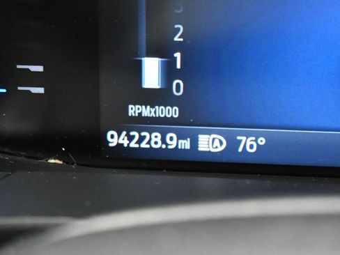 Used 2023 Ford Escape ST-Line AWD/4WD image 17