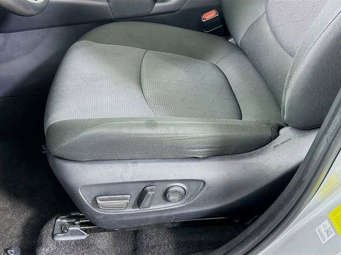 Certified 2025 Toyota RAV4 XLE FWD image 19
