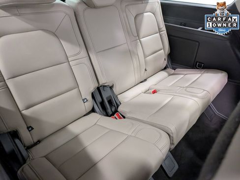 Certified 2022 Lincoln Navigator Reserve AWD/4WD image 25