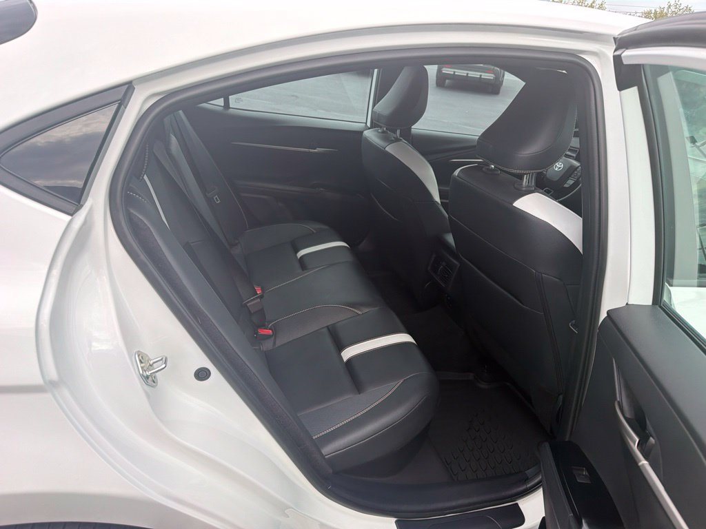 Used 2025 Toyota Camry SE FWD image 18