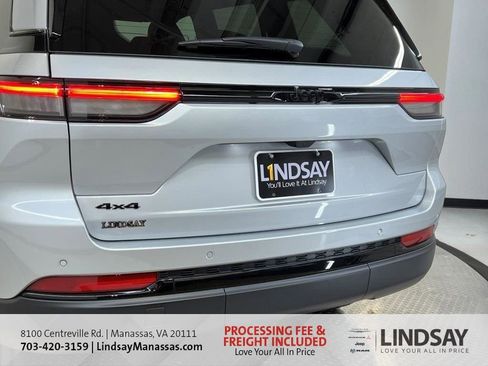 New 2025 Jeep Grand Cherokee Altitude image 6