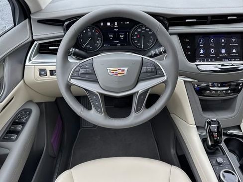 New 2026 Cadillac XT5 Premium Luxury image 14