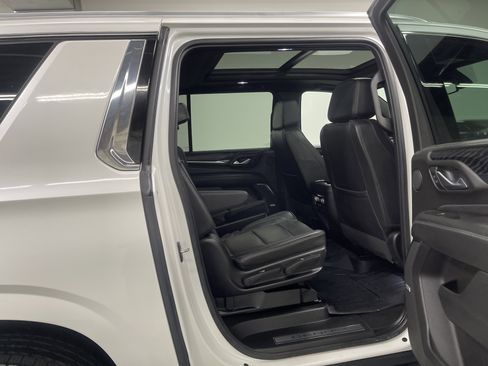 Used 2023 GMC Yukon XL Denali image 21