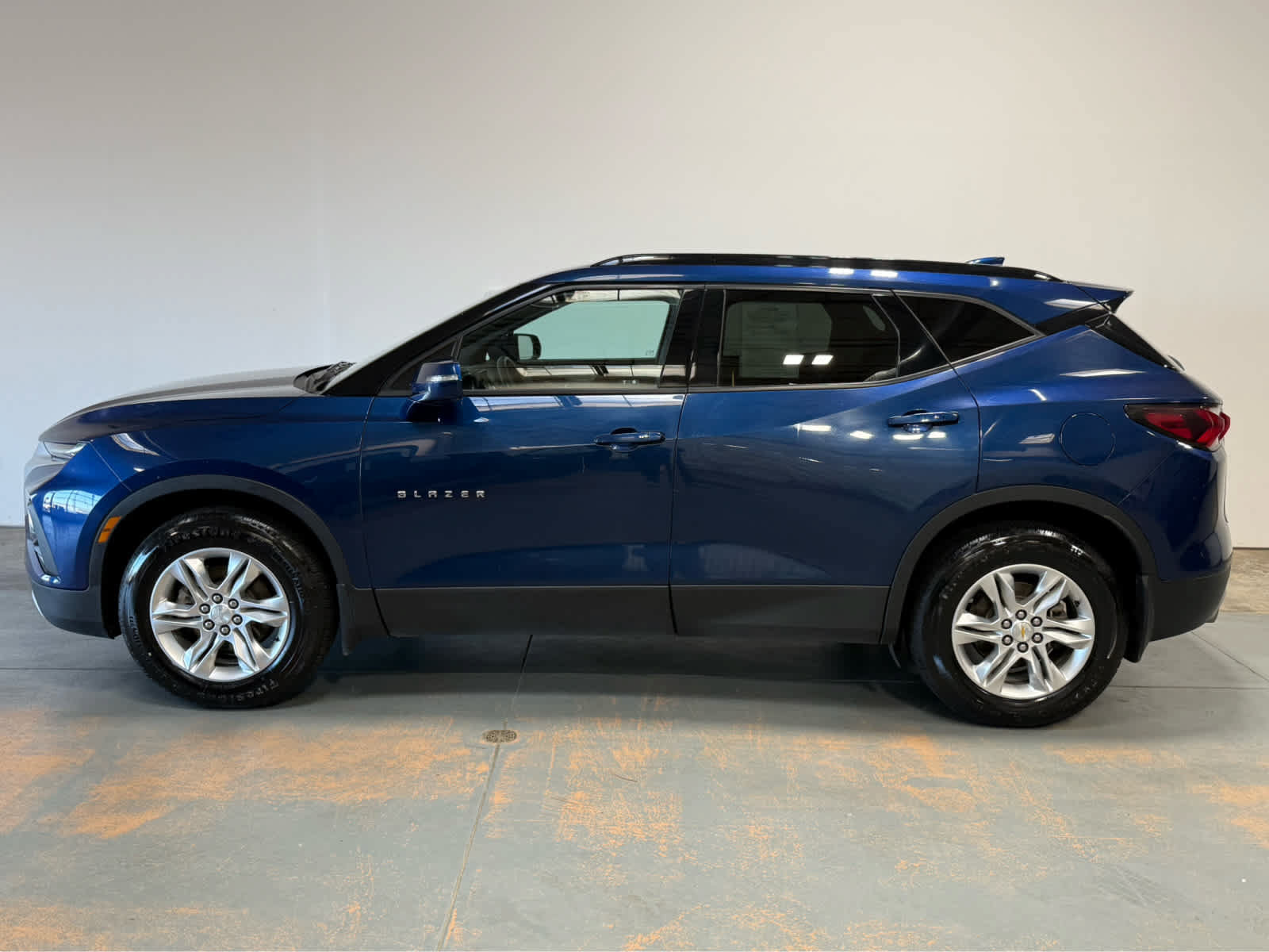 Used 2022 Chevrolet Blazer LT AWD/4WD image 2