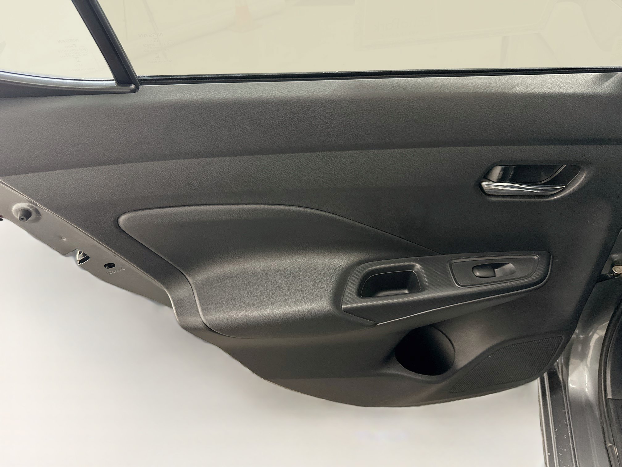 Used 2025 Nissan Versa SV FWD image 25