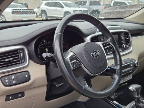 Used 2020 Kia Sorento EX FWD image 7