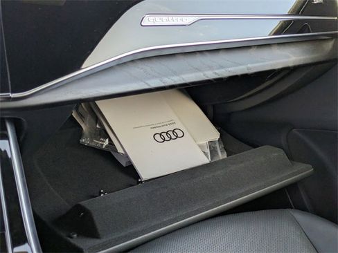 Used 2023 Audi Q7 3.0T Prestige image 22