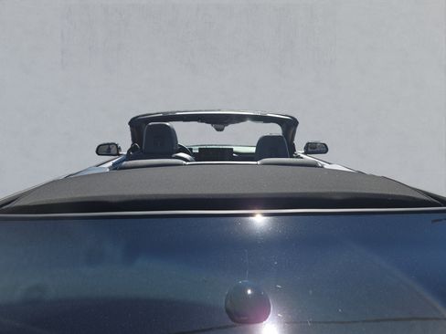 Used 2025 Ford Mustang Convertible RWD image 25