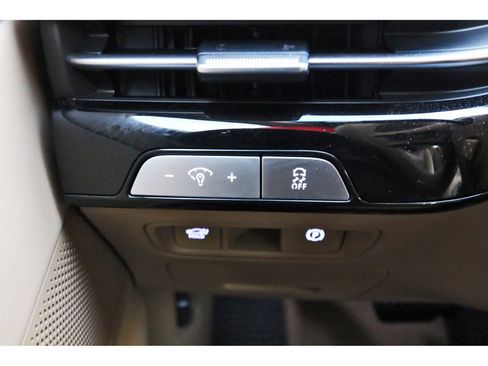 Used 2025 Genesis G80 2.5T Advanced image 21