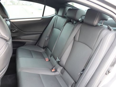 Used 2022 Lexus ES 350 F Sport image 33